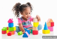 How Household Size Influences Child Language Development