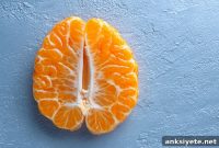 Low Plasma Vitamin C Tied to Gray Matter Loss, Neural Decline