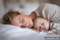 How Prenatal Sleep Expectations Trigger Postpartum Insomnia