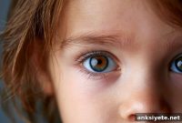 Children’s Eye Movement Patterns Predict Early Depression Risk