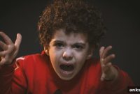 Psychological Distancing Explained: 4 Practical Techniques