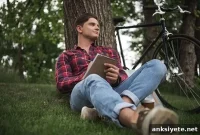 Non-Fearful Social Withdrawal Linked to Increased Creativity