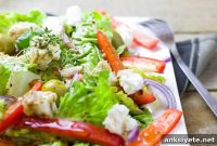 Diet Changes May Slow Brain Shrinkage in Older Adults