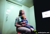 Mandarin Chinese Sheds Light on How Infants Learn English
