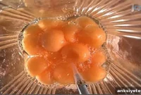 Electronic Nose Detects Cantaloupe Ripeness