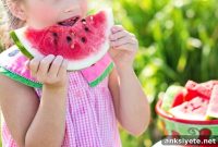 How Eating with Your Hands Enhances Taste and Enjoyment