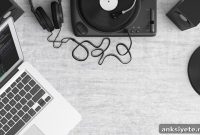 Study Reveals Gender Bias in Music Recommendation Algorithms