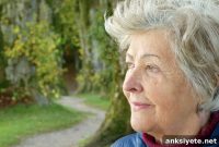 Does Social Isolation Increase Dementia Risk in Older Adults?