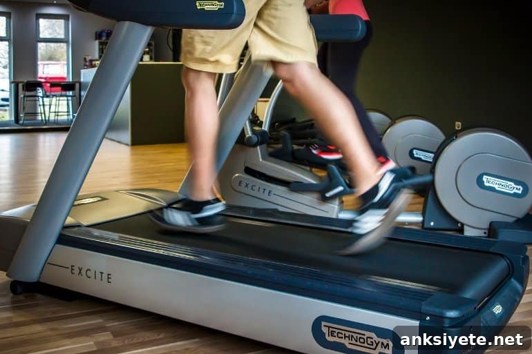 This shows a man running on a treadmill