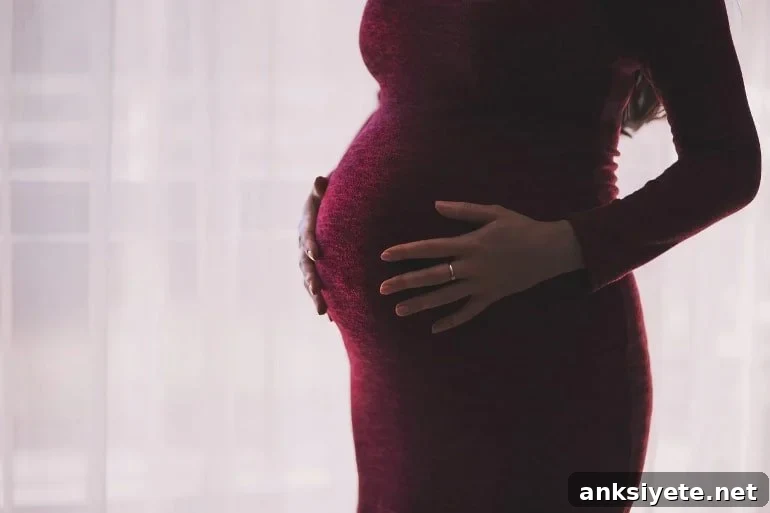 This shows a pregnant woman