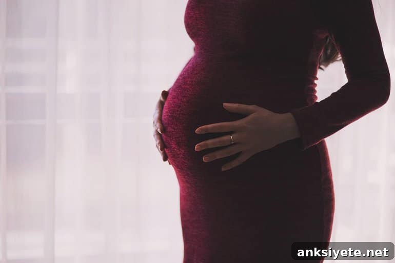 This shows a pregnant woman
